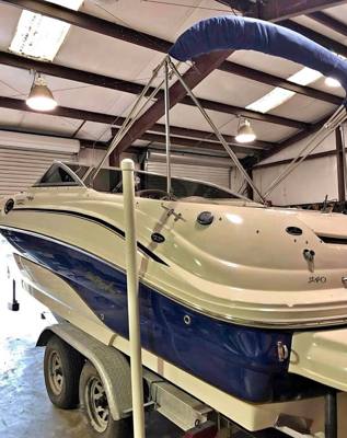 2003 24 Sea Ray Sundeck with 3 foot swim platform
