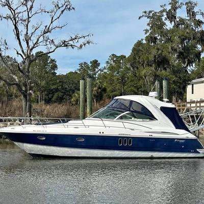 2007 Cruisers Yachts 420 Express