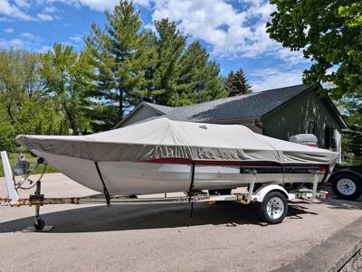 1993 16- 40 Crestliner Nighthawk Fishing Boat