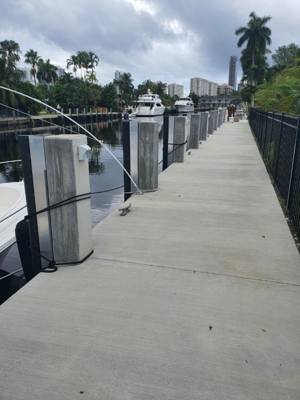 Boat Dock For Rent in Hallandale Beach, Florida