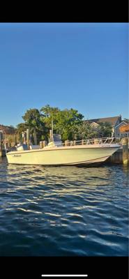 2002 204 angler Center console