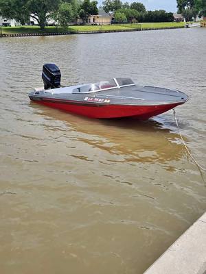 1980 Venture for sale