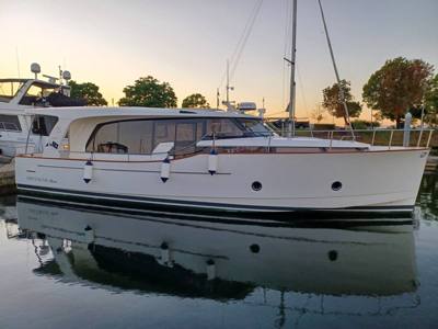 2020 Greenline 40ft Hybrid Yacht will trade+cash