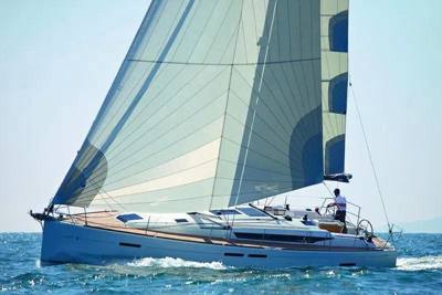 ⛵ 2018 Jeanneau 45’ Cruiser – 4 Cabin | Solar | AC | Ready to Sail 📍 Green Cove Springs, Florida