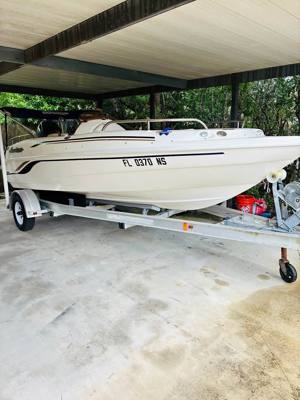 Hurricane Deck Boat 115 Yamaha 4 stroke