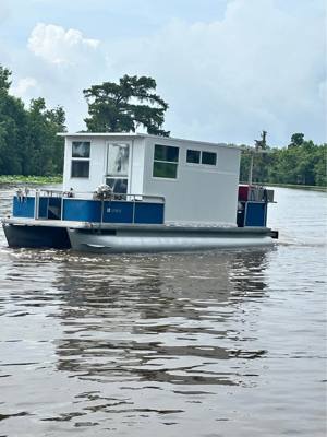 Custom Pontoon Houseboat