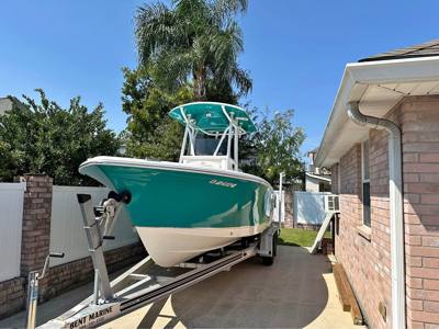 2021 Sea Hunt Ultra 229