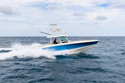 2025 Boston Whaler 380 Outrage