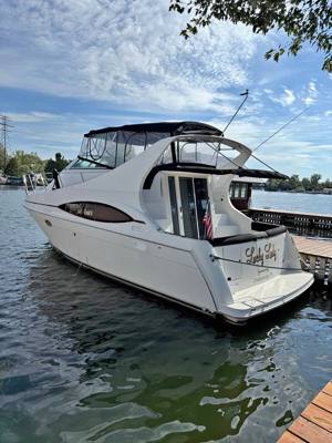 1998 Carver 350 Mariner