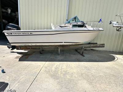 20’ Grady White Cuddy Cabin