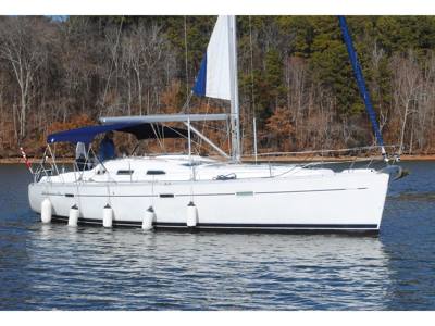 39.3' Beneteau 393