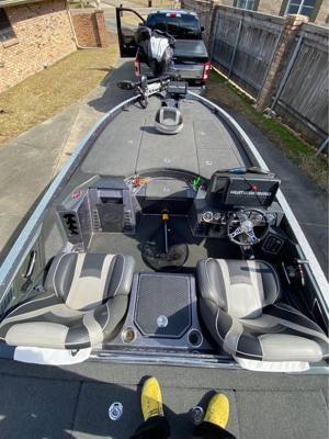 2018 520L Ranger Bass Boat, 50th anniversary edition