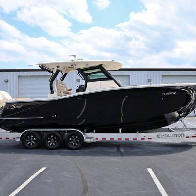 2022 Scout 330 lxf