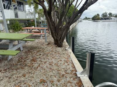 Boat Dock For Rent in Summerland Key, Florida at Summerland Key Boat Docking with Parking Space