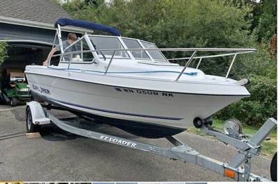2001 Campion 542 Explorer