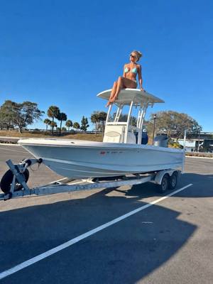 2015 Robalo 226 cayman