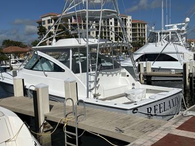 Boat Dock For Rent in Jupiter, Florida at Jupiter Yacht Club