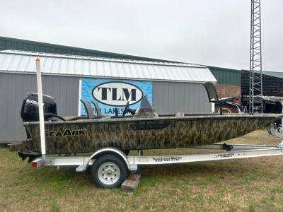 2026 New Sea Ark Shadow 17 SC with 90hp Suzuki and Trailer