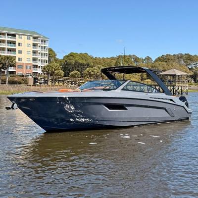 2021 Cruisers Yacht 338