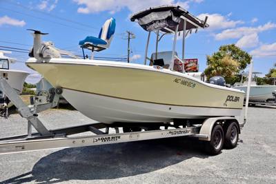 2006 Polar 1810 Bay Boat