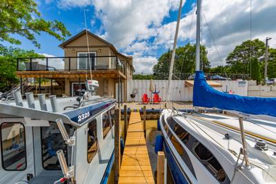 Port Stanley Cottages Marina