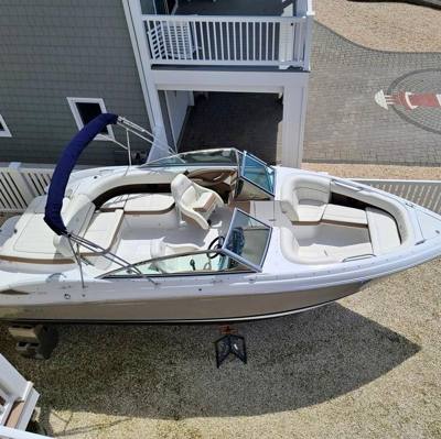 2014 Cobalt 242 Bowrider