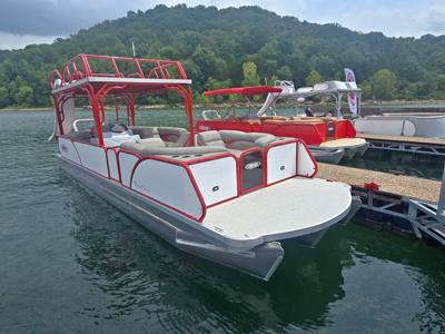 2027 Aloha Tropical Sundeck 300 Tritoon