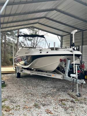 2020 Hurricane SS188 Deck Boat