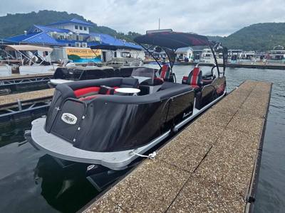 2027 Aloha 260 Paradise Tritoon