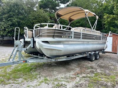 2018 Suntracker Xp3 fishing barge 24 dlx pontoon boat