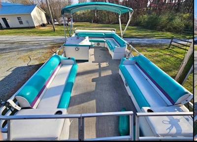 Pontoon Boat