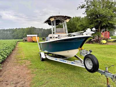 2003 Sea Hunt Triton 186