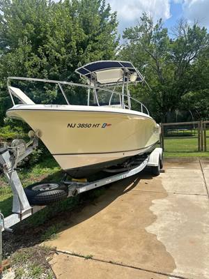 2005 Sea Hunt Trition 232