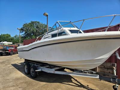 GRADY WHITE 22' SEAFARER 1984