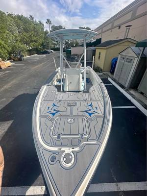 2013 Triton 2200
