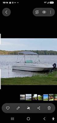 26 ft DeckboatBayliner