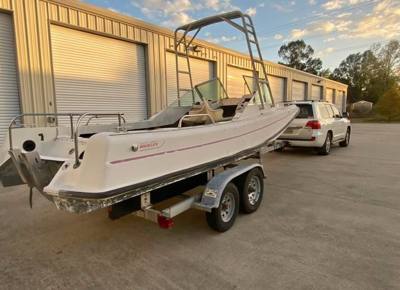 1977 Boston Whaler Revenge