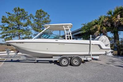 2017 Boston Whaler 279 Vantage