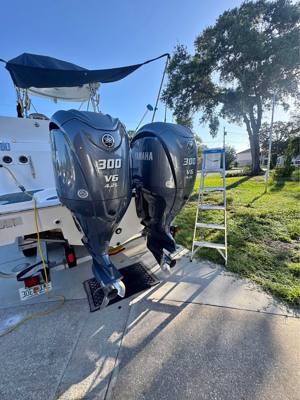 2000 Century 3100 Boat with Twin 2024 Yamaha 300HP Outboards