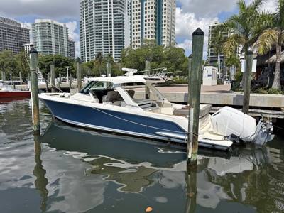 2025 Tiara 43 ls