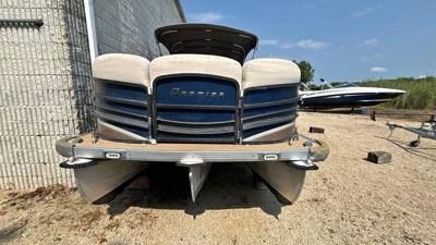 2013 Premier Pontoon Boats Grand Majestic 235