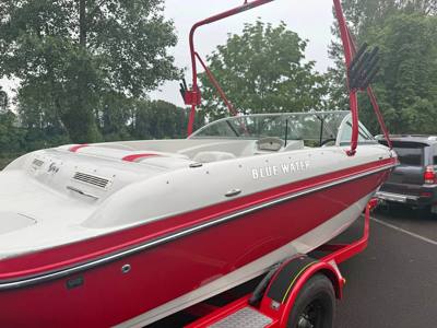 2007 Blue Water shadow 205 wakeboard