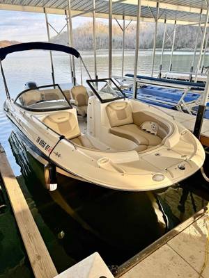 2017 SouthWind 2200 Boat w/ Optional Lift + Slip