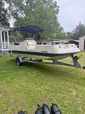 1994 Renken deck boat 220