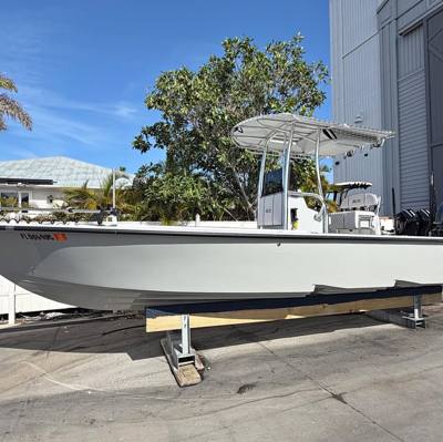 2026 West End Boatworks 25
