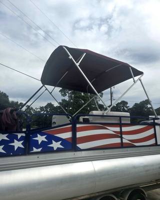 PONTOON BOAT