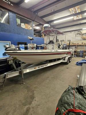 07- 24' Skeeter Bay Boat