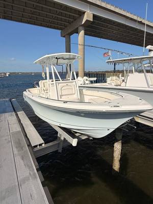 2022 Sea Hunt Ultra 234 with only 63 hours on Yamaha 250 hp