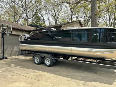 Barletta Aria 22UC Pontoon Boat