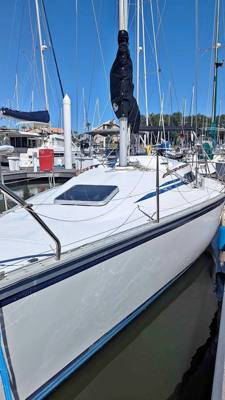Hunter 28.5 (1986)